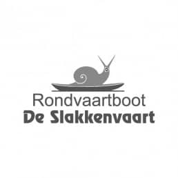 logo van Rondvaartboot De Slakkenvaart met een slak op een boot uit Midden-Delfland