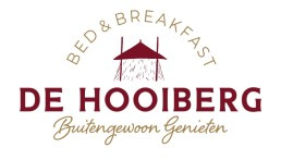 logo B&B de Hooiberg 't woudt overnachten polder